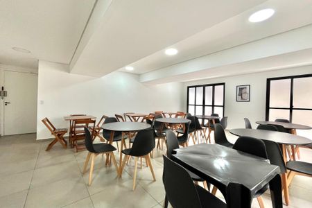 Apartamento à venda com 40m², 2 quartos e 1 vaga Apartamento à venda com 40m², 2 quartos e 1 vagaÁrea comum - Salão de festas