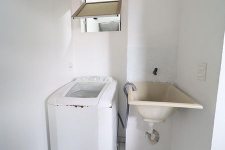 Casa à venda com 52m², 2 quartos e 1 vagaÁrea de Serviço