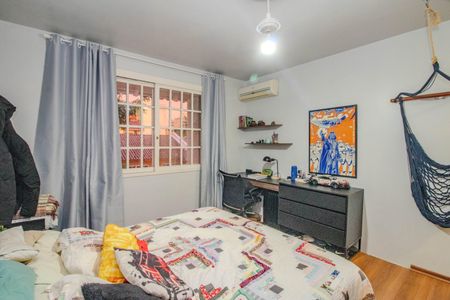 Casa à venda com 380m², 3 quartos e 4 vagas Casa à venda com 380m², 3 quartos e 4 vagasQuarto 1