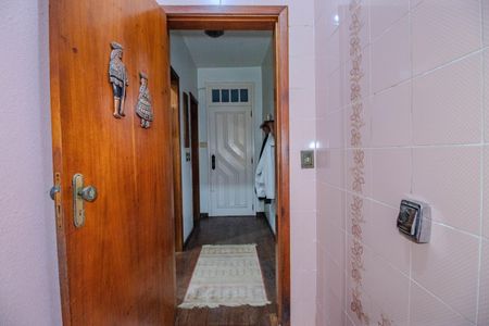 Casa à venda com 380m², 3 quartos e 4 vagas Casa à venda com 380m², 3 quartos e 4 vagasLavabo