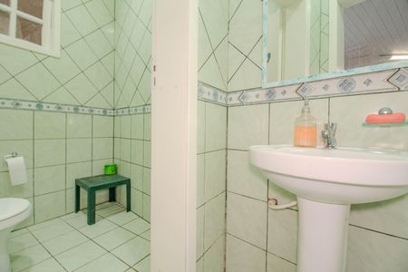 Casa à venda com 380m², 3 quartos e 4 vagas Casa à venda com 380m², 3 quartos e 4 vagasBanheiro Social 2