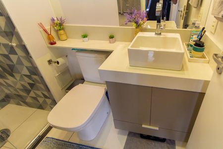 Apartamento à venda com 44m², 2 quartos e sem vaga Apartamento à venda com 44m², 2 quartos e sem vagaBanheiro