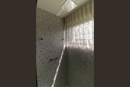 Casa à venda com 123m², 3 quartos e 2 vagas Casa à venda com 123m², 3 quartos e 2 vagasBanheiro da Suíte