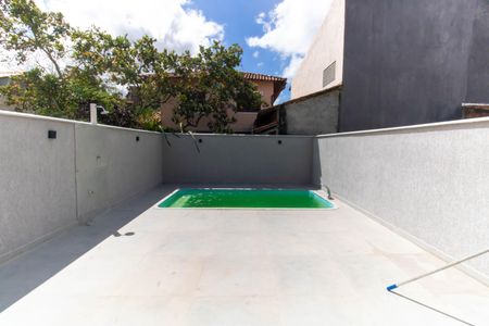 Casa à venda com 123m², 3 quartos e 2 vagas Casa à venda com 123m², 3 quartos e 2 vagasÁrea externa