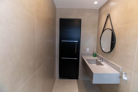 Casa à venda com 123m², 3 quartos e 2 vagas Casa à venda com 123m², 3 quartos e 2 vagasBanheiro da Suíte