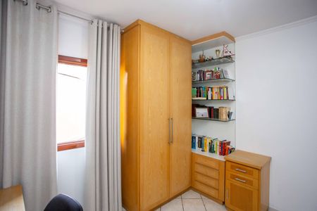 Casa à venda com 153m², 3 quartos e 2 vagasQuarto 2