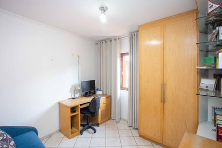 Casa à venda com 153m², 3 quartos e 2 vagasQuarto 2