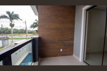Casa de condomínio à venda com 300m², 4 quartos e 2 vagasSacada da Suíte 2