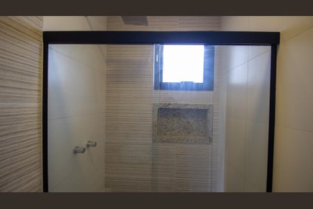 Casa de condomínio à venda com 300m², 4 quartos e 2 vagasBanheiro da Suíte 2