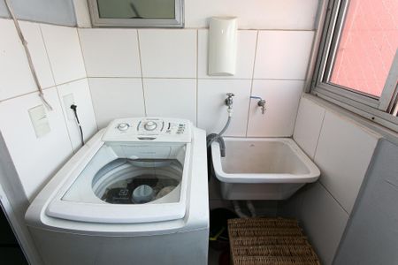 Apartamento à venda com 68m², 3 quartos e 2 vagasÁrea de Serviço