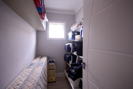 Casa à venda com 200m², 3 quartos e 2 vagas Casa à venda com 200m², 3 quartos e 2 vagasCloset Suíte 2