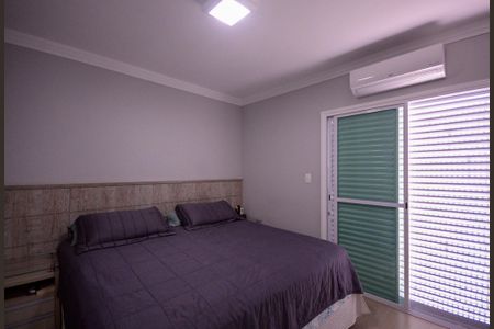 Casa à venda com 200m², 3 quartos e 2 vagas Casa à venda com 200m², 3 quartos e 2 vagasSuíte 1