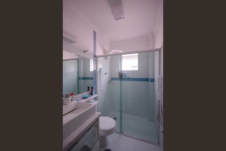 Casa à venda com 200m², 3 quartos e 2 vagas Casa à venda com 200m², 3 quartos e 2 vagasBanheiro Suíte 2