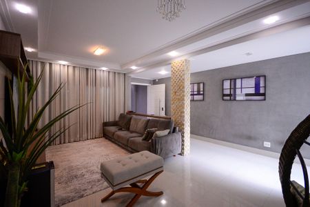 Casa à venda com 200m², 3 quartos e 2 vagas Casa à venda com 200m², 3 quartos e 2 vagasSala