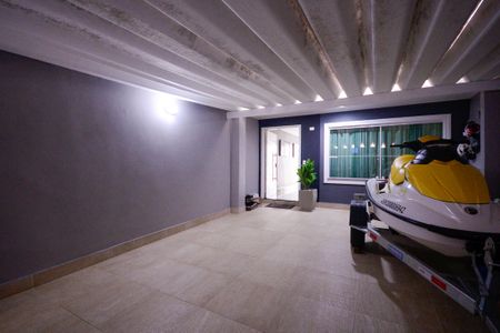Casa à venda com 200m², 3 quartos e 2 vagas Casa à venda com 200m², 3 quartos e 2 vagasGaragem