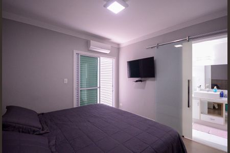 Casa à venda com 200m², 3 quartos e 2 vagas Casa à venda com 200m², 3 quartos e 2 vagasSuíte 1