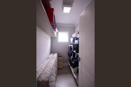 Casa à venda com 200m², 3 quartos e 2 vagas Casa à venda com 200m², 3 quartos e 2 vagasCloset Suíte 2
