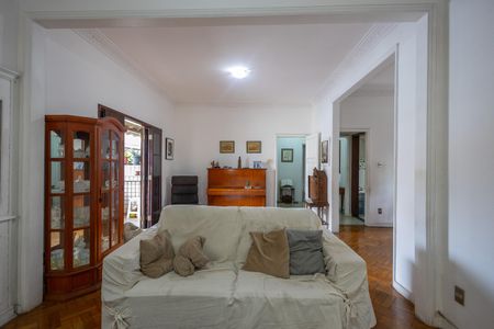 Apartamento à venda com 190m², 4 quartos e 1 vaga Apartamento à venda com 190m², 4 quartos e 1 vagaSala