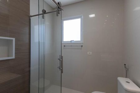 Casa à venda com 420m², 4 quartos e 6 vagasBanheiro da Suíte 3