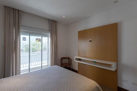 Casa à venda com 420m², 4 quartos e 6 vagasSuíte 2