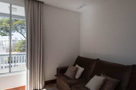 Casa à venda com 420m², 4 quartos e 6 vagasSala de TV