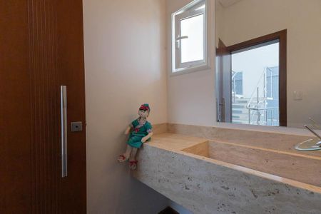 Casa à venda com 420m², 4 quartos e 6 vagasLavabo