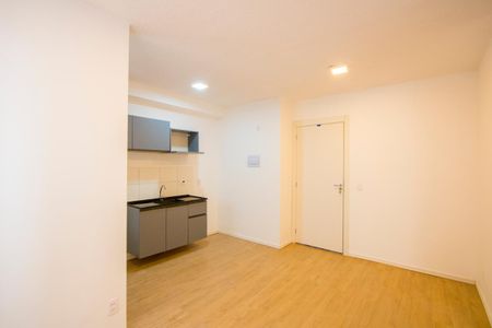 Sala de apartamento para alugar com 2 quartos, 37m² em Campestre, Santo André