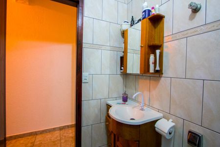 Casa à venda com 85m², 3 quartos e 1 vaga Casa à venda com 85m², 3 quartos e 1 vagaBanheiro social 2