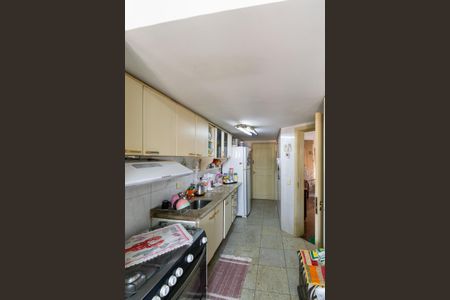 Apartamento à venda com 166m², 4 quartos e 2 vagas Apartamento à venda com 166m², 4 quartos e 2 vagasCozinha