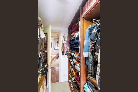 Apartamento à venda com 166m², 4 quartos e 2 vagas Apartamento à venda com 166m², 4 quartos e 2 vagasQuarto 2