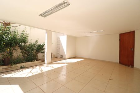 Casa para alugar com 272m², 3 quartos e 3 vagasGaragem