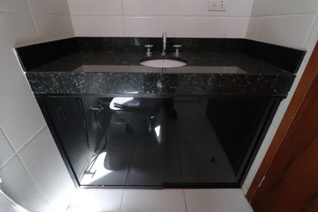 Casa para alugar com 272m², 3 quartos e 3 vagasBanheiro da Suíte 1