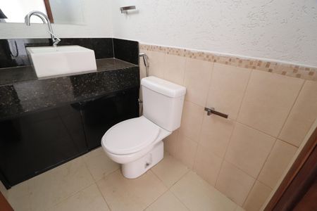 Casa para alugar com 272m², 3 quartos e 3 vagasLavabo