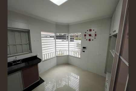 Casa à venda com 228m², 3 quartos e 5 vagasCozinha
