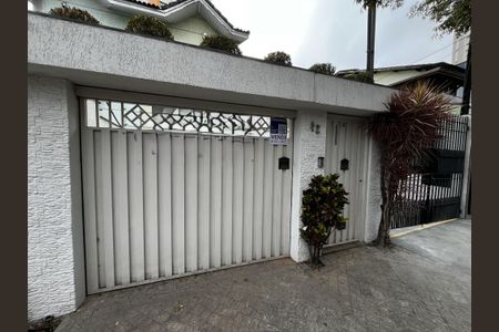 Casa à venda com 228m², 3 quartos e 5 vagasFachada