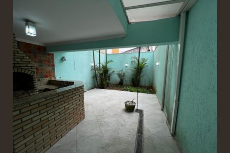 Casa à venda com 228m², 3 quartos e 5 vagasChurrasqueira