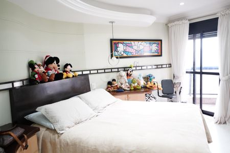 Apartamento à venda com 139m², 2 quartos e 4 vagasSuíte 1