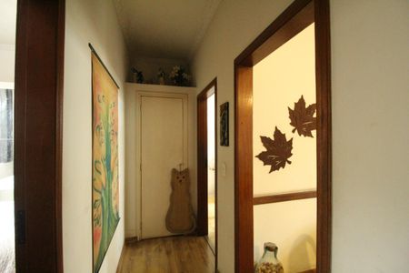 Casa à venda com 250m², 2 quartos e 3 vagasSala - Corredor