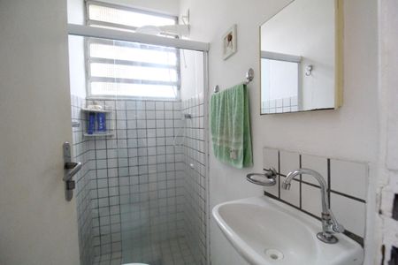 Casa à venda com 250m², 2 quartos e 3 vagasÁrea de serviço - Banheiro