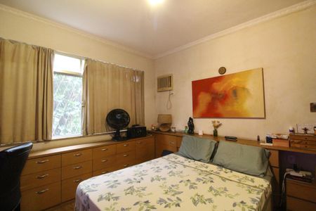 Casa à venda com 250m², 2 quartos e 3 vagasQuarto 2