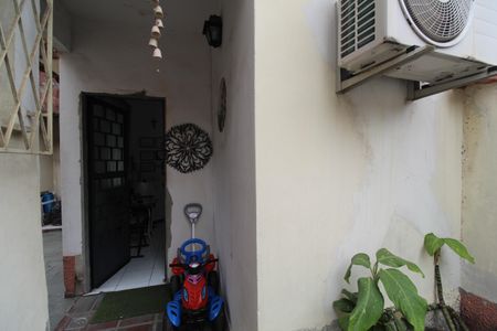 Casa à venda com 250m², 2 quartos e 3 vagasEdícula 