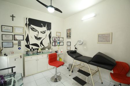 Casa à venda com 250m², 2 quartos e 3 vagasEdícula 