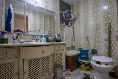 Apartamento para alugar com 164m², 4 quartos e 3 vagas Apartamento para alugar com 164m², 4 quartos e 3 vagasBanheiro