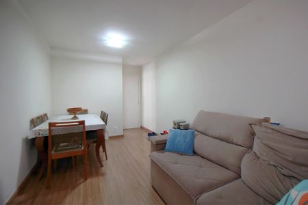 Apartamento à venda com 70m², 3 quartos e 2 vagasSala