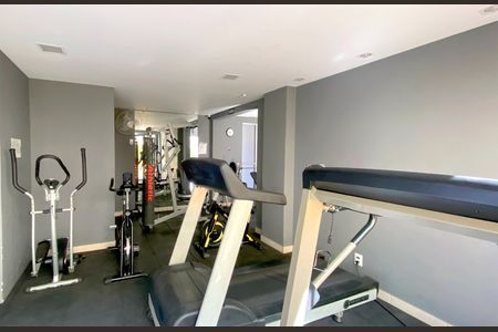 Apartamento à venda com 70m², 3 quartos e 2 vagas Apartamento à venda com 70m², 3 quartos e 2 vagasÁrea comum - Academia