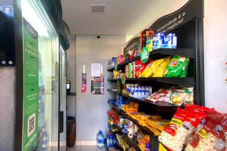 Apartamento à venda com 70m², 3 quartos e 2 vagas Apartamento à venda com 70m², 3 quartos e 2 vagasÁrea comum - Mercado