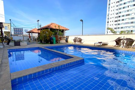 Apartamento à venda com 70m², 3 quartos e 2 vagas Apartamento à venda com 70m², 3 quartos e 2 vagasÁrea comum - Piscina