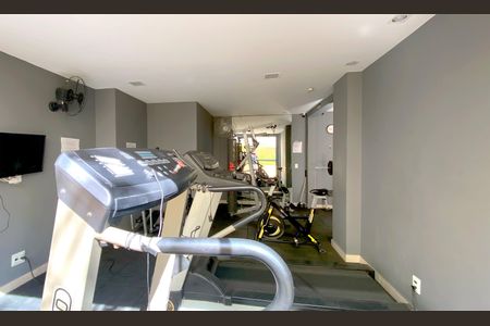 Apartamento à venda com 70m², 3 quartos e 2 vagas Apartamento à venda com 70m², 3 quartos e 2 vagasÁrea comum - Academia