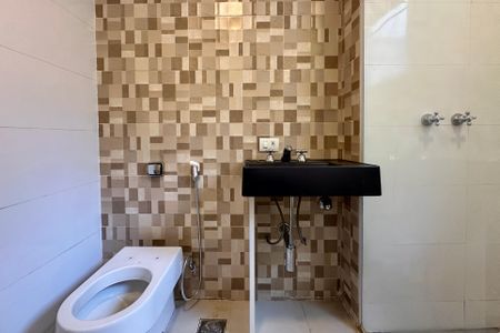 Apartamento à venda com 80m², 2 quartos e sem vagaBanheiro Social