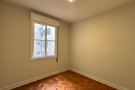 Quarto 01 de apartamento à venda com 2 quartos, 80m² em Copacabana, Rio de Janeiro